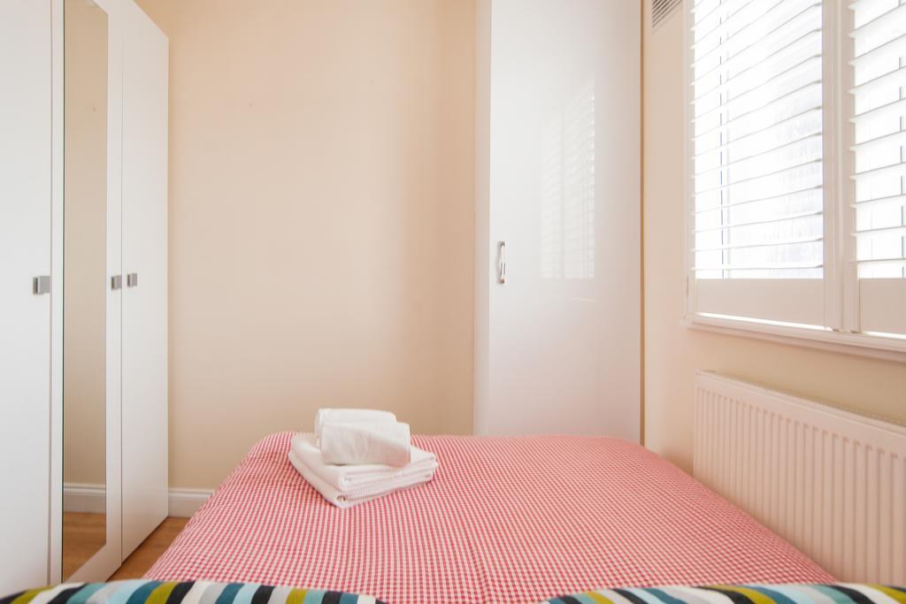 Kings Cross Apartment London Room photo