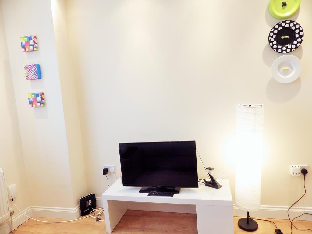 Kings Cross Apartment London Room photo